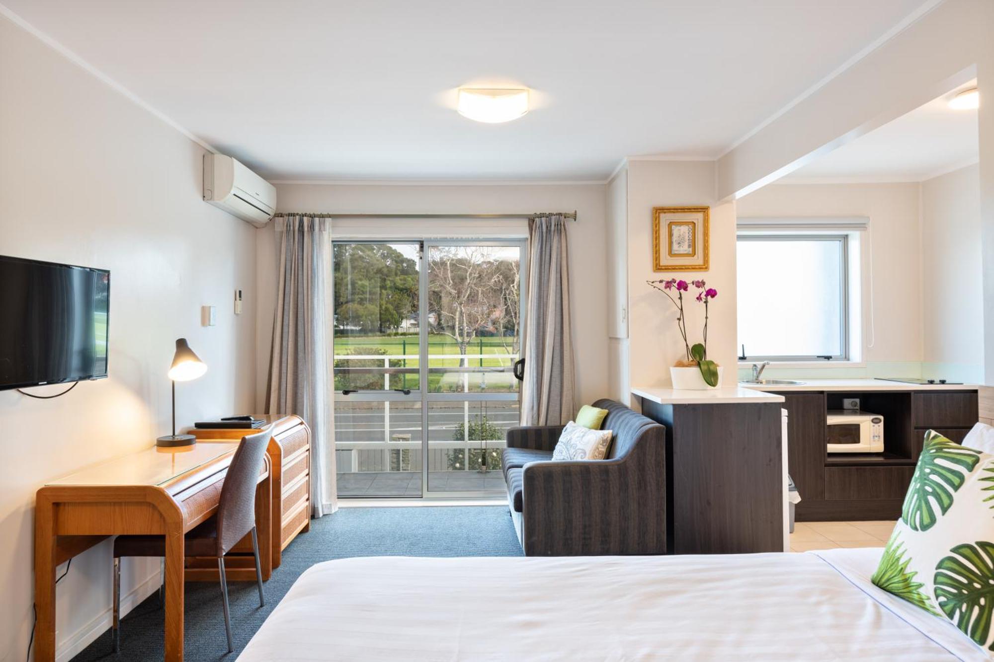 Best Western Newmarket Inn & Suites Auckland Exterior foto